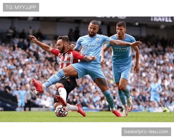 阿莱克斯·麦卡锡神勇发挥助南安普顿强势攀升，冲击英超积分榜前列