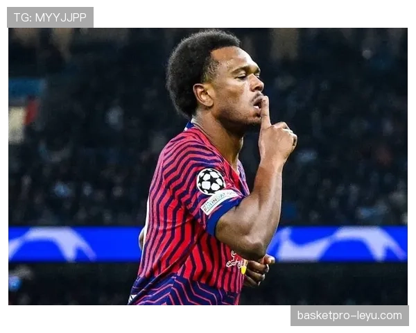 奥彭达关键进球助比利时取胜，状态回升引瞩目