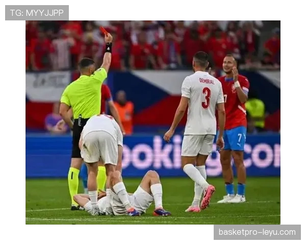 欧洲杯黄牌警报：多名关键球员濒临停赛，球队防线承压