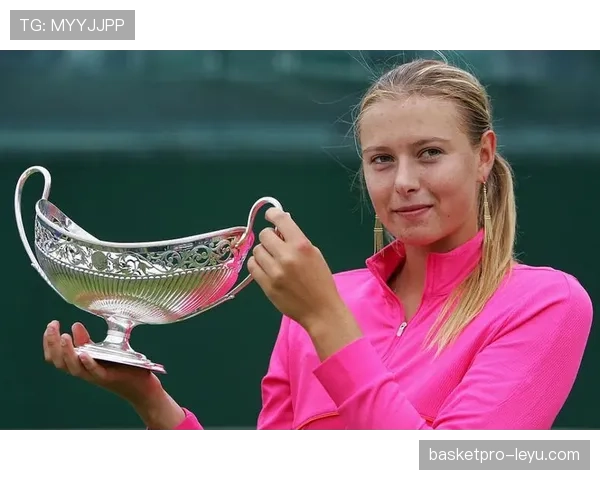 莎拉波娃又换豪宅了？这生活节奏真跟电视剧似的！