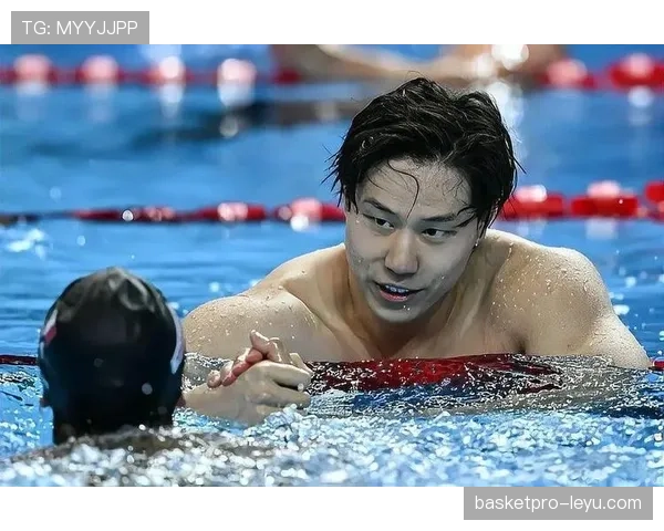 覃海洋训练完直接打飞的去巴黎买表，这谁顶得住啊